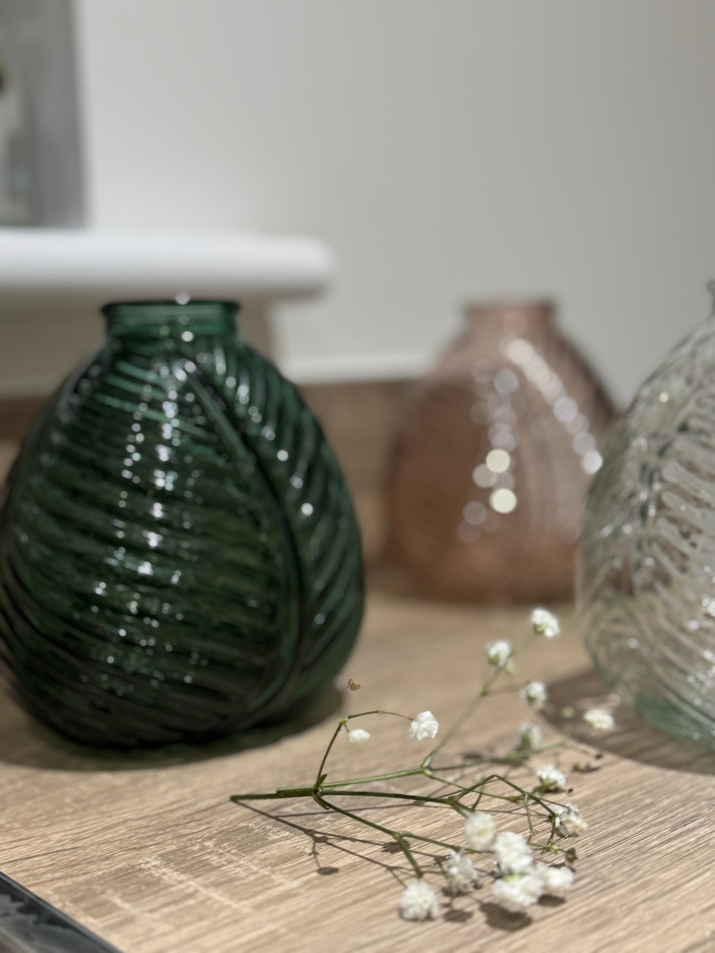 French Feuille Glass Vase Set