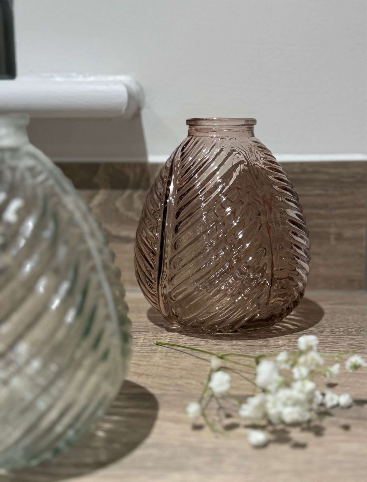 French Feuille Glass Vase Set