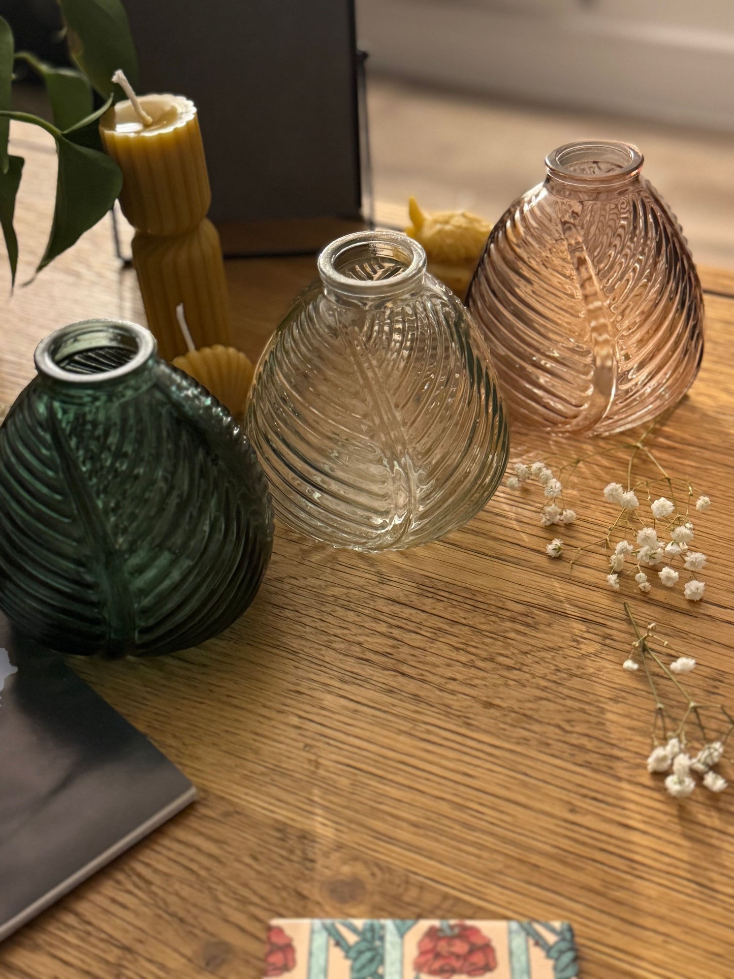French Feuille Glass Vase Set