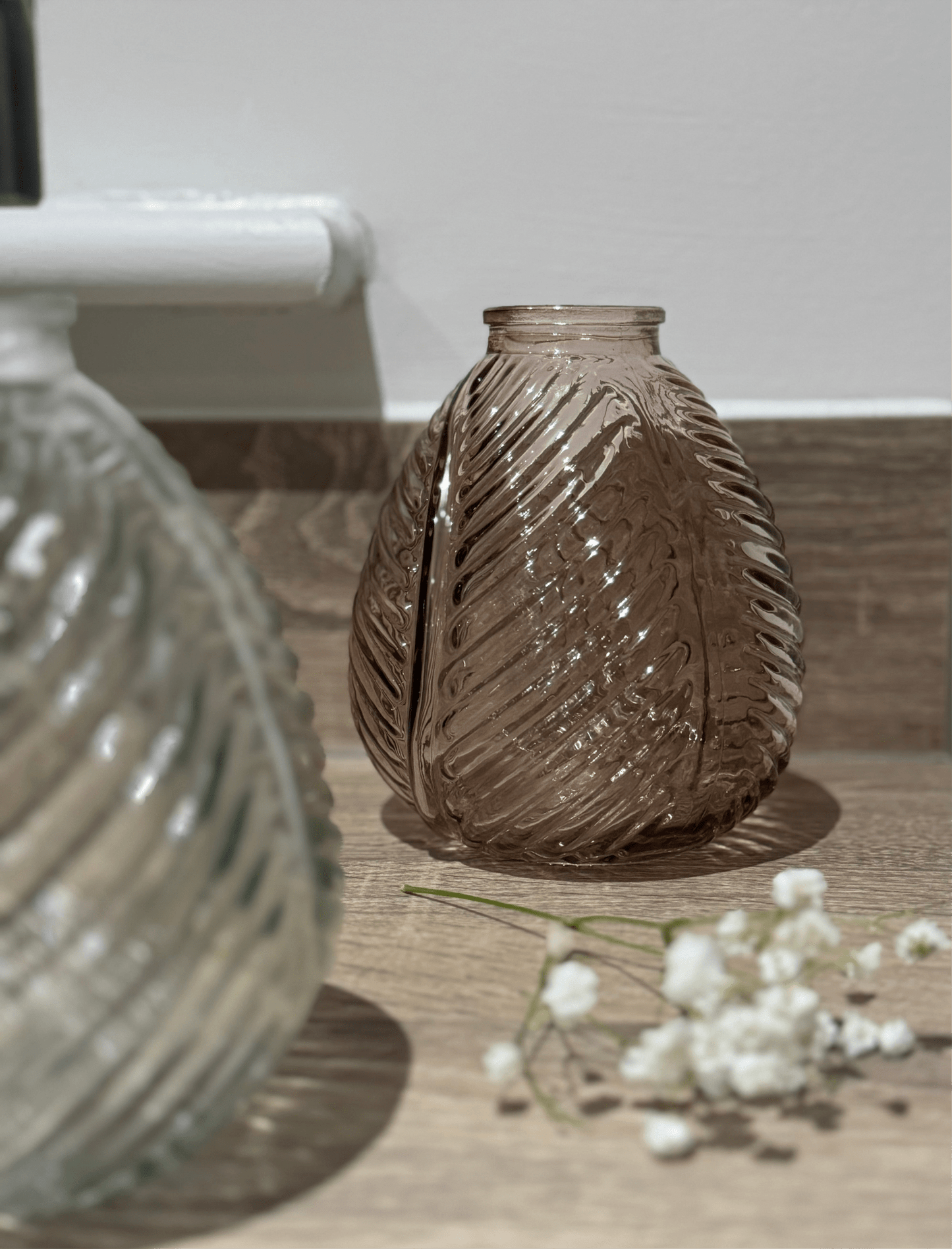 Ember & FlourishFrench Feuille Glass Vase Set